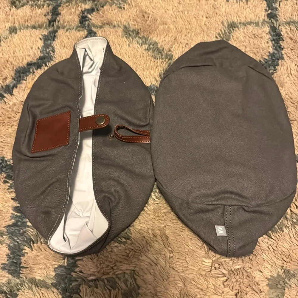 Pottery barn collapsible pet bowls